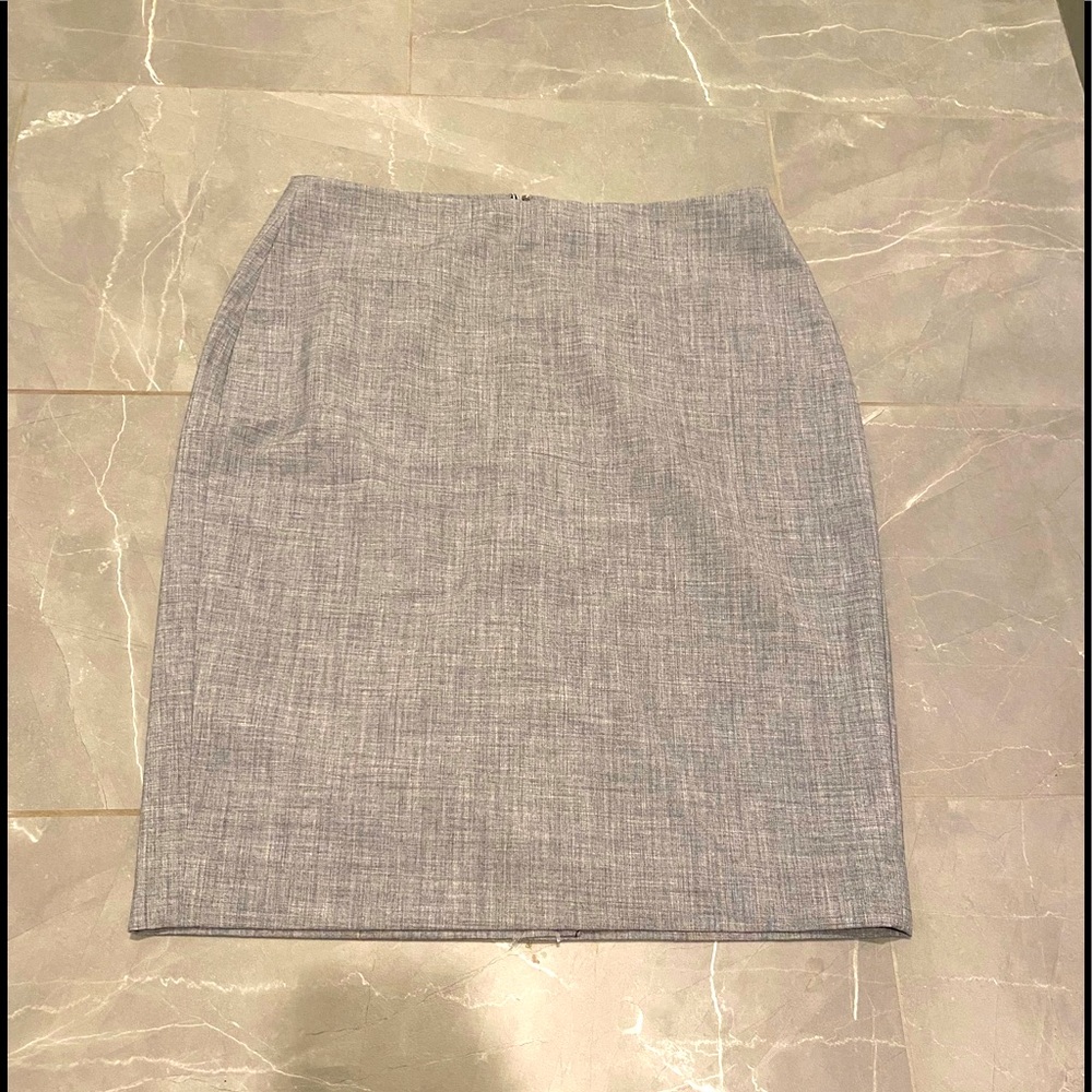 Brand new with tags Banana Republic gray skirt